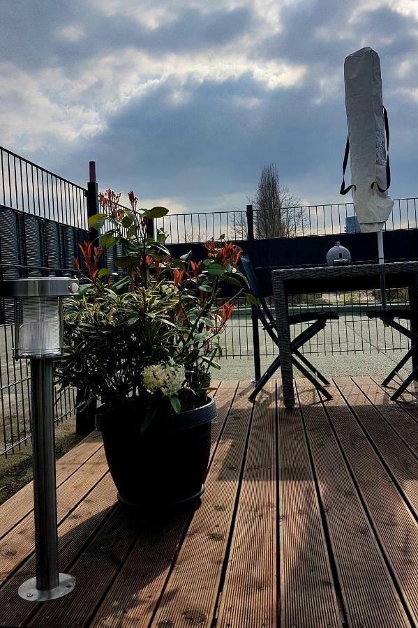 Zwei Schicke Apartments Mit Parkplatz Köln Dış mekan fotoğraf